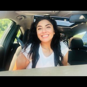 Meet your Posher, Crystal